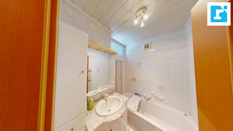Zwei Wohneinheiten in Ruhelage ? Wohnhaus mit Obstgarten, Wald und vielseitigen Nebengeb�uden /  / 7435&nbsp;Holzschlag / Bild 7