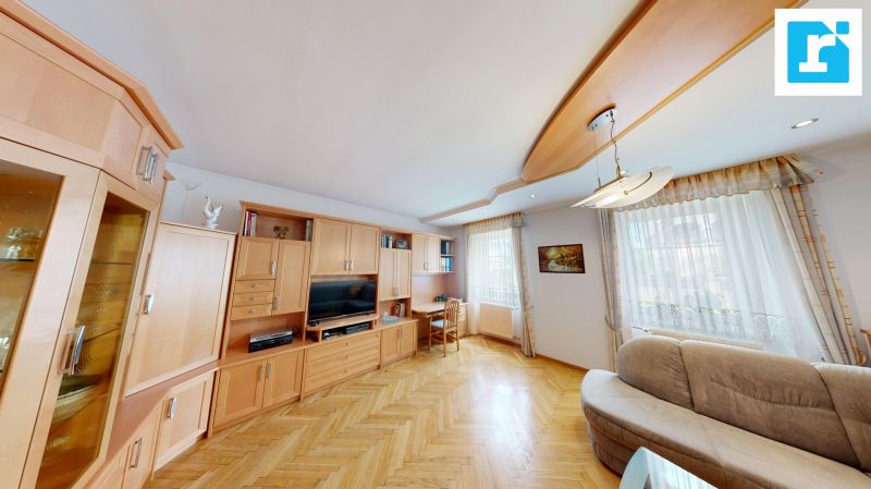 Zwei Wohneinheiten in Ruhelage ? Wohnhaus mit Obstgarten, Wald und vielseitigen Nebengeb�uden /  / 7435&nbsp;Holzschlag / Bild 5