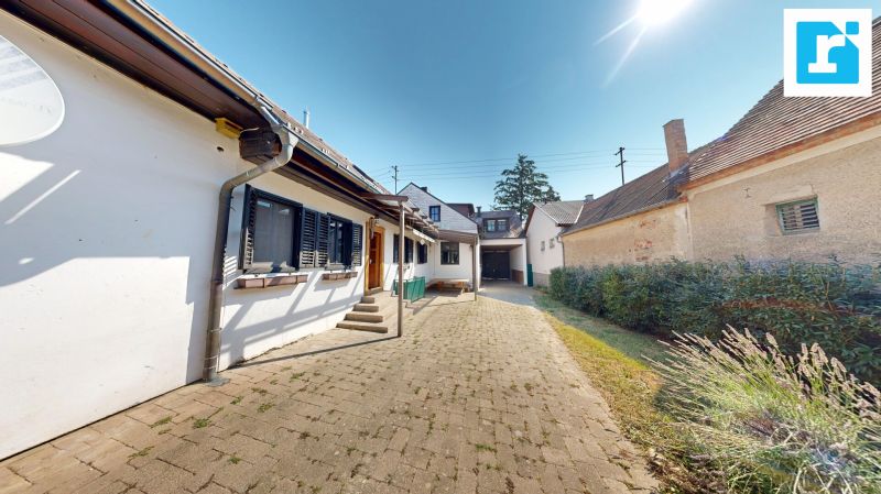Ein Haus f�r viele Ideen ? gro�z�giges Wohnen mit Innenhof in D�rnbach /  / 7472&nbsp;D�rnbach im Burgenland / Bild 13