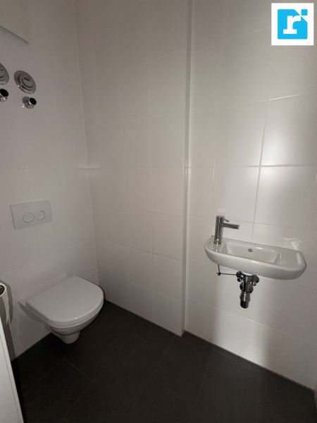 Traumhafte Stadtwohnung mit Balkon und Garage /  / 1140&nbsp;Wien / Bild 3