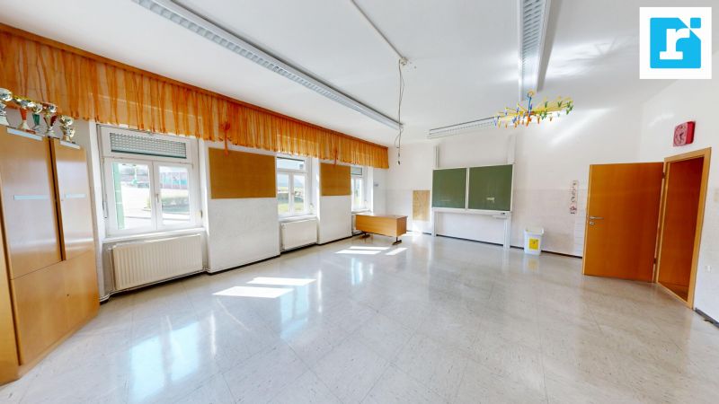 Ehemalige Volksschule mit Entwicklungspotenzial ? vielseitiges Wohn- und Gesch�ftsobjekt /  / 7435&nbsp;Unterkohlst�tten / Bild 2
