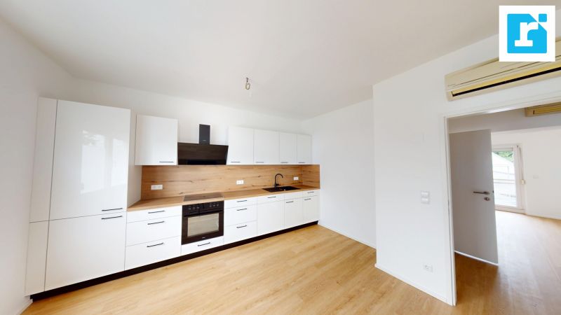 Erstbezug nach Sanierung: Klimatisierte 3-Zimmer-Wohnung mit 45 m� Terrasse in Mattersburg