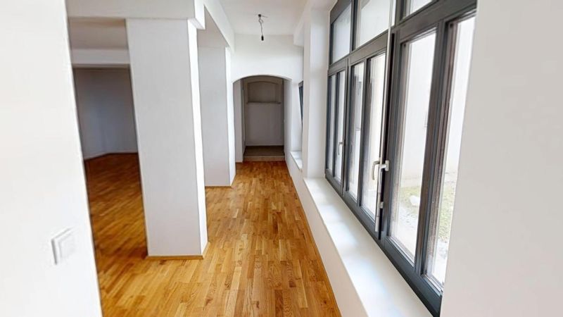 Moderne Erdgeschosswohnung mit eleganter Fensterfront /  / 8020 Graz / Bild 4