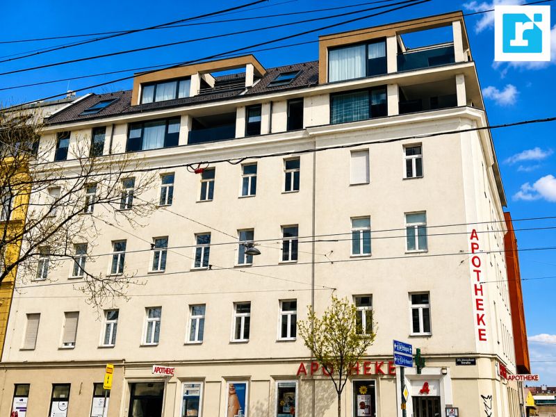 Wohnen mit Weitblick: Neuwertige Dachgeschosswohnung mit Balkon in Wien-Brigittenau /  / 1200&nbsp;Wien / Bild 0
