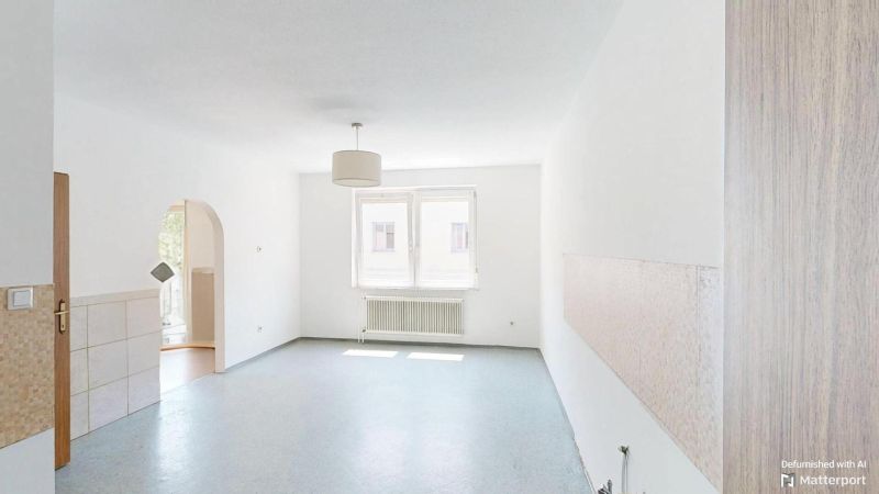 Stadthaus in Rechnitz! Bestehend aus einer Stadtwohnung und einem vermieteten Gewerbelokal im Erdgeschoß! / / 7471 Rechnitz / Bild 3