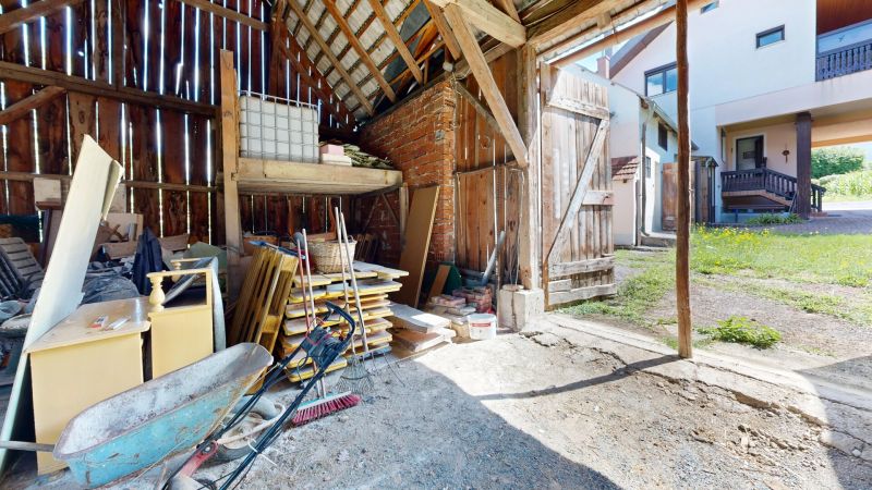 Gerumiges Mehrfamilienhaus mit neuem Heizsystem in Gttenbach: Samt Garten und viel Lagerflche! /  / 7536 Gttenbach / Bild 4