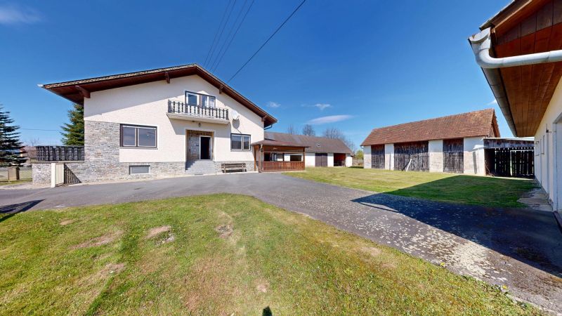 Absolute Ruhelage - Einfamilienhaus mit vielen Nebenflchen auf herrlichem Grundstck!