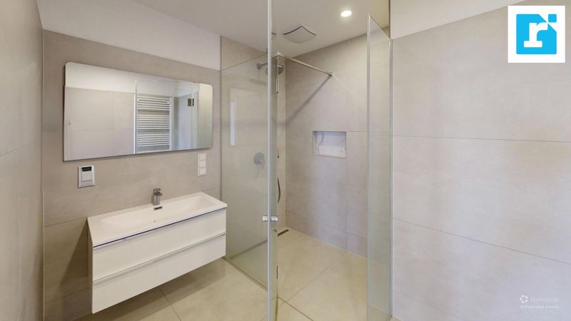 Wohnen mit Weitblick: Neuwertige Dachgeschosswohnung mit Balkon in Wien-Brigittenau /  / 1200&nbsp;Wien / Bild 8