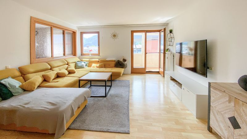 Gro�z�gige 5-Zimmer-Wohnung mit gem�tlichem Wintergarten im Stadtzentrum von St. Johann im Pongau