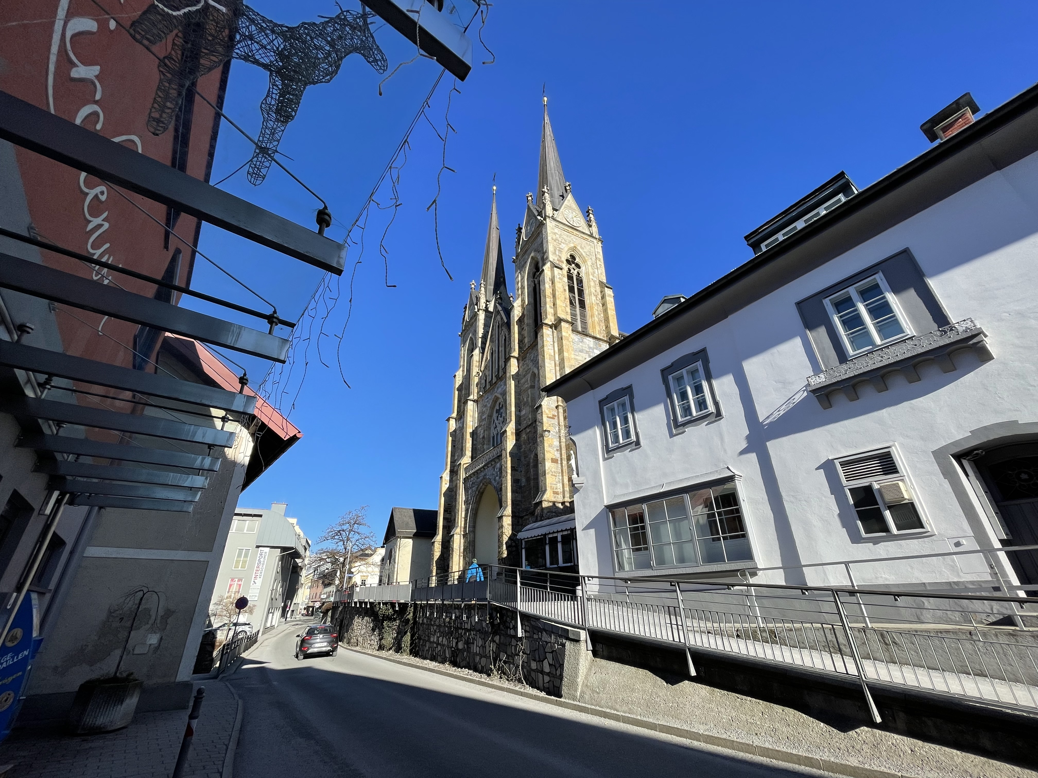 TIEFGARAGENPLTZE & PARKPLTZE/ FREIEN - INVESTMENT/ EIGENNUTUNG - nahe Stadtzentrum St. Johann/Pg - Ski amad /  / 5600 Sankt Johann im Pongau / Bild 4