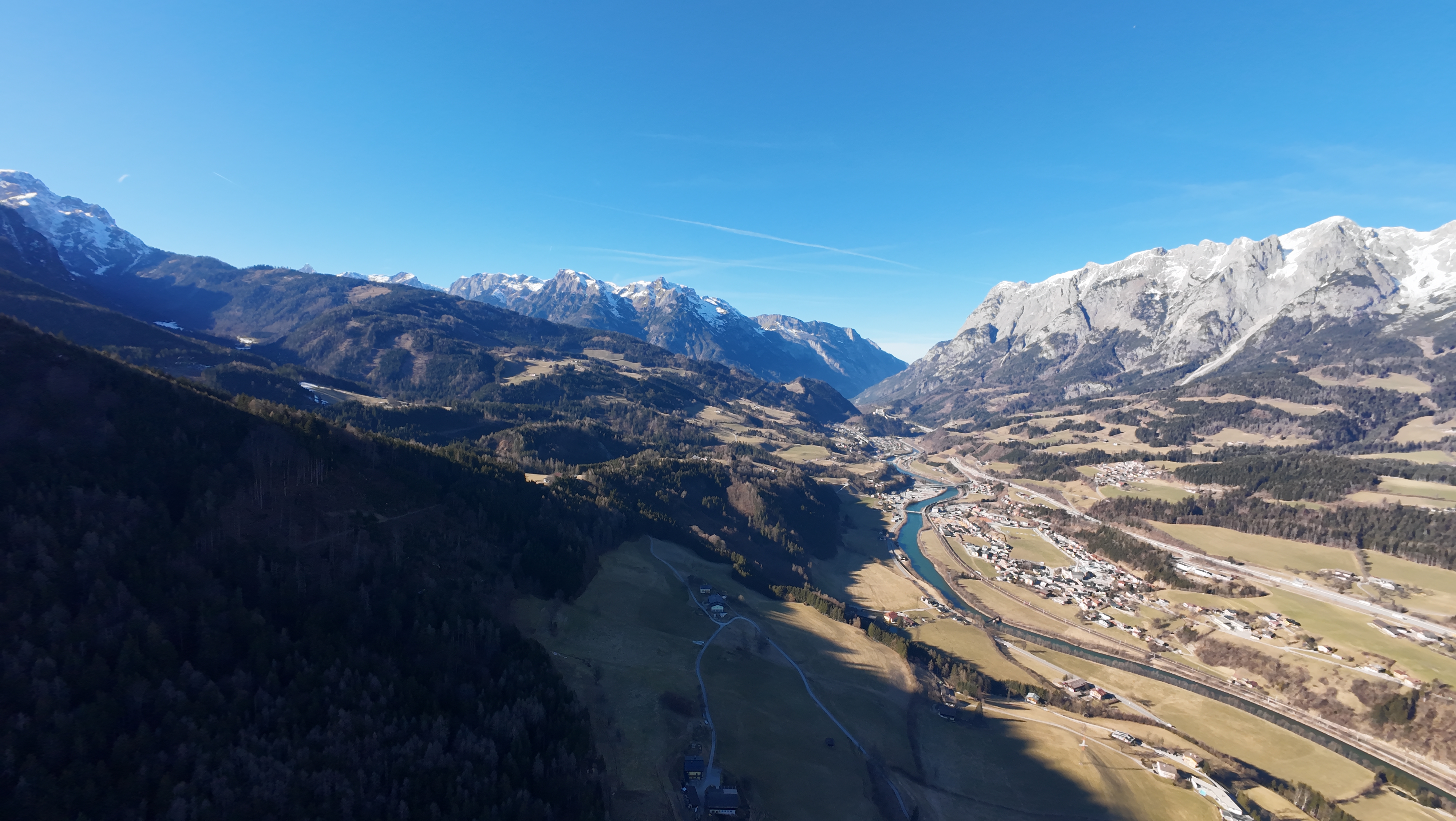 Naturnahes & grozgiges Grundstck mit herrlichem Ausblick in Pfarrwerfen - Ski Amad /  / 5452 Pfarrwerfen / Bild 2