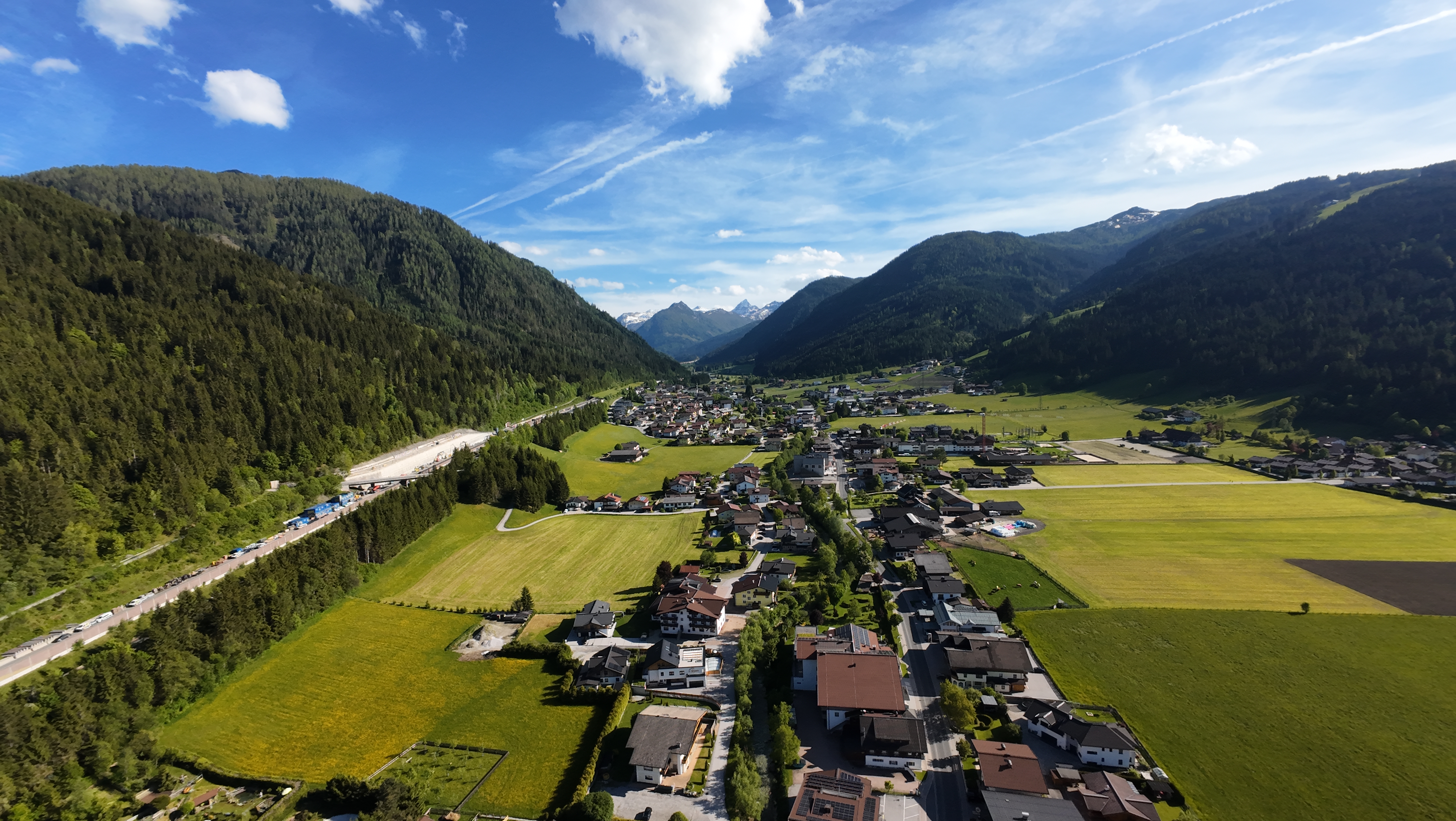 Sonniges & zentrales Grundstck mit herrlichem Bergblick in der berhmten Skidestination Flachau - Ski Amad /  / 5542 Flachau / Bild 3