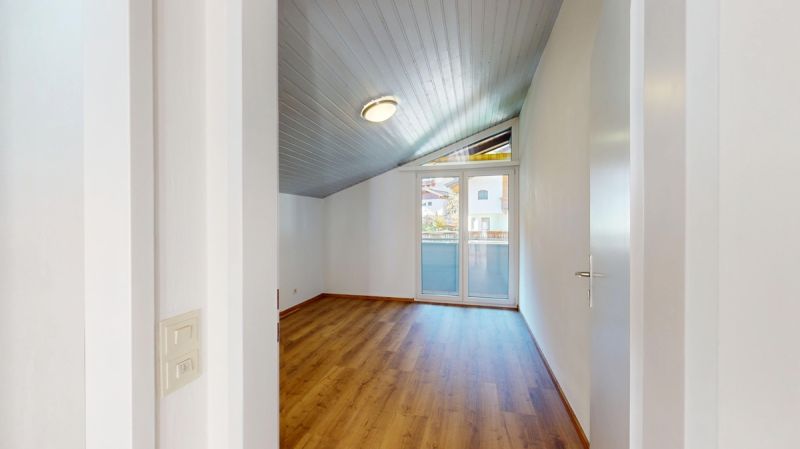 INVESTMENT - Frisch renovierte, vermietete 2-Zimmer-Dachgeschosswohnung in Werfen mit Bergblick /  / 5450&nbsp;Werfen / Bild 4