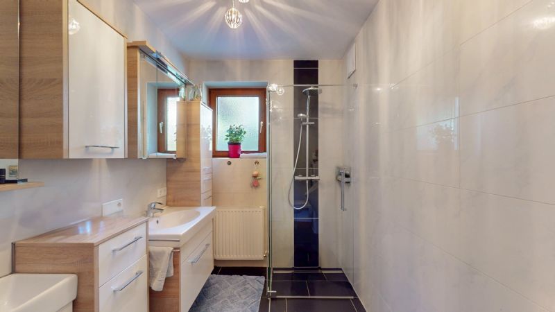 Nat�rlich Zuhause - Erdw�rme trifft Wohnkomfort - Haus in Piesendorf - Platz f�r zwei Generationen /  / 5721&nbsp;Piesendorf / Bild 2