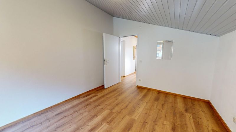 INVESTMENT - Frisch renovierte, vermietete 2-Zimmer-Dachgeschosswohnung in Werfen mit Bergblick /  / 5450&nbsp;Werfen / Bild 3
