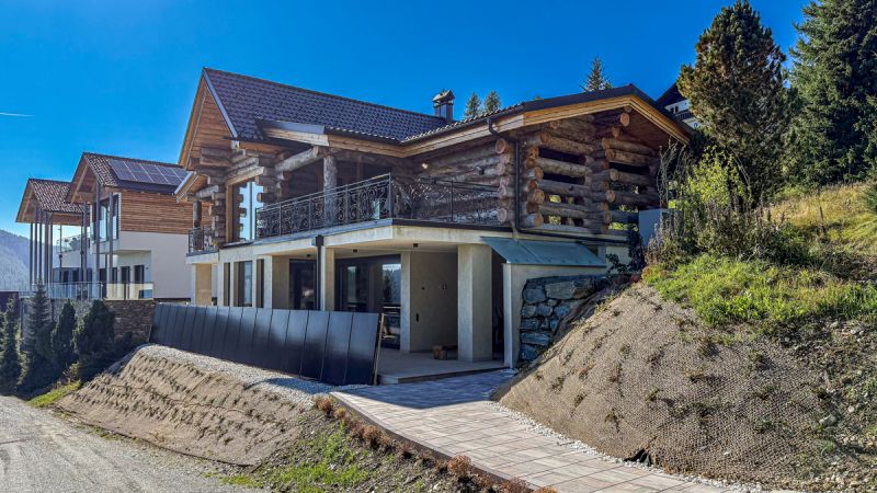 Ferienhaus/ Zweitwohnsitz: Finnisches Blockhaus trifft italienische Grazie - Nockbergen in K�rnten /  / 9571&nbsp;Albeck / Bild 1