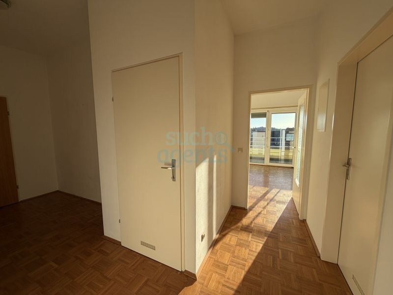 Sonniges Wohngef�hl ? 3-Zimmer-Dachgeschosswohnung mit Terrasse /  / 4050&nbsp;Traun / Bild 4