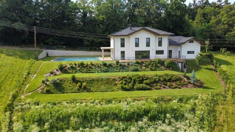 Traumhaus zum Fertigstellen ? Belagsfertiger Neubau mit Pool und Panoramablick auf ca. 3000 m2 Grund /  / 8504&nbsp;Zwaring / Bild 0