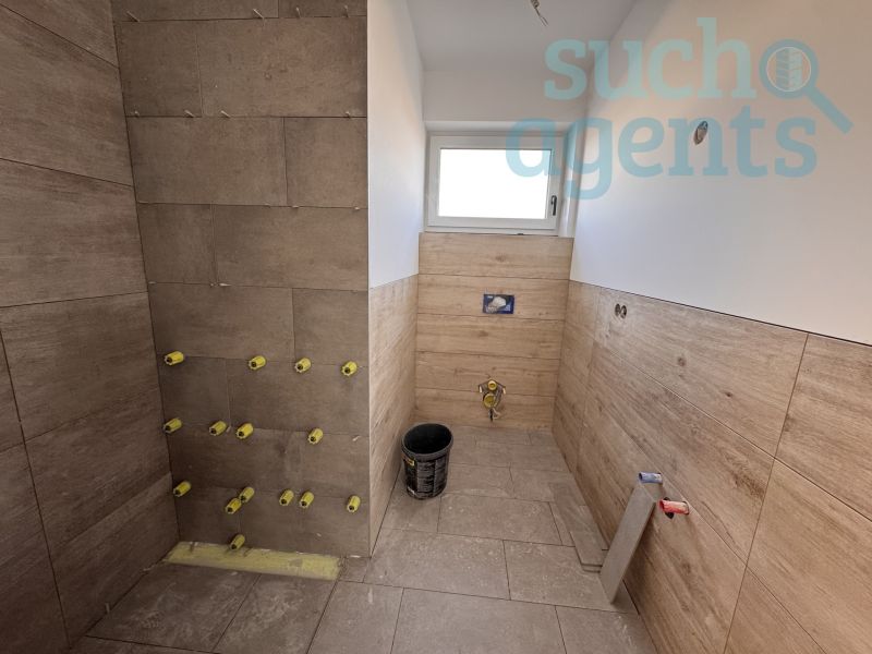 Belagsfertige Doppelhaushlfte mit Garage /  / 3350 Haag / Bild 1