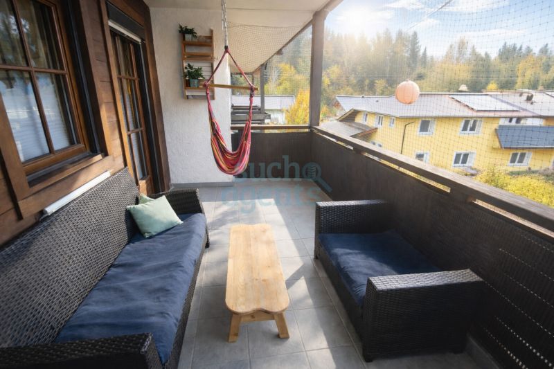 Neuer Preis! Gepflegte 4-Zimmerwohnung mit 2 Balkonen und Garagenparkplatz in Top Lage