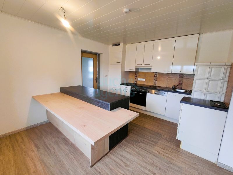 Einfamilienhaus mit Pool, Sauna, Wintergarten & gro�em Grundst�ck in Ruhelage /  / 4911&nbsp;Tumeltsham / Bild 1