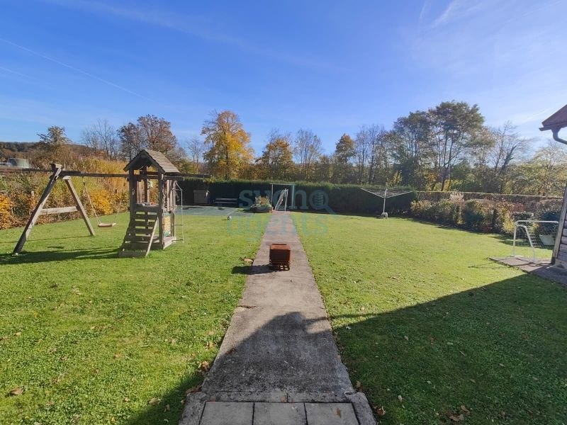 Neuer Preis! Raum fr Familie, Leben und Arbeit ? charmantes Ein-/ Zweifamilienhaus mit Garten