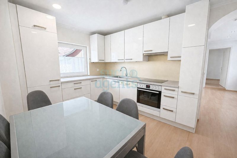 Wohnen am Wald: Attraktives Ein- oder Zweifamilienhaus auf 128m�, 5 Zimmern & Erweiterungspotential /  / 2640&nbsp;Gloggnitz / Bild 0