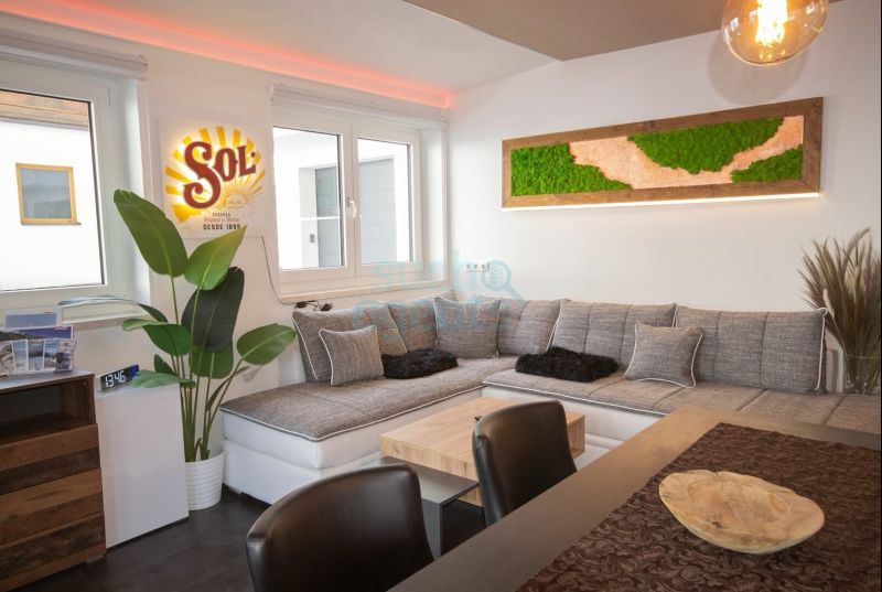 Vielseitig nutzbar: 182 m� Wohnfl�che auf 2 Wohneinheiten mit Garten & Terrassen /  / 6154&nbsp;Schmirn / Bild 2