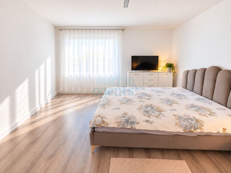 Familienfreundliche 3 Zimmerwohnung mit Südloggia und Lift