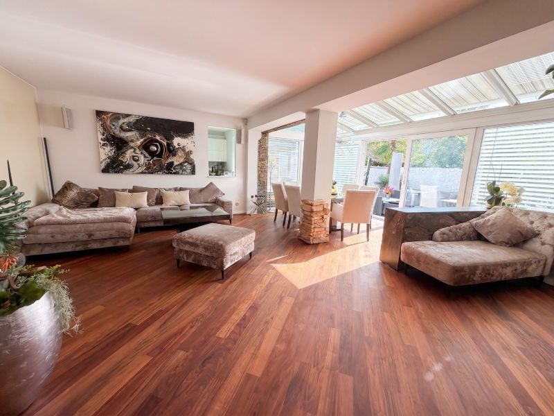 LUXURI�SES DESIGNER-STADTHAUS IN WIEN
Haus mit Garten & Lounge /  / 1110&nbsp;Wien / Bild 1
