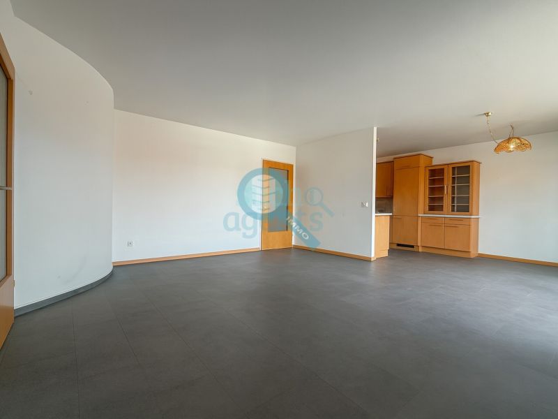 Helle Dachgeschosswohnung mit 3 Zimmern und 2 Terrassen- ca. 73 m� /  / 1100&nbsp;Wien / Bild 1