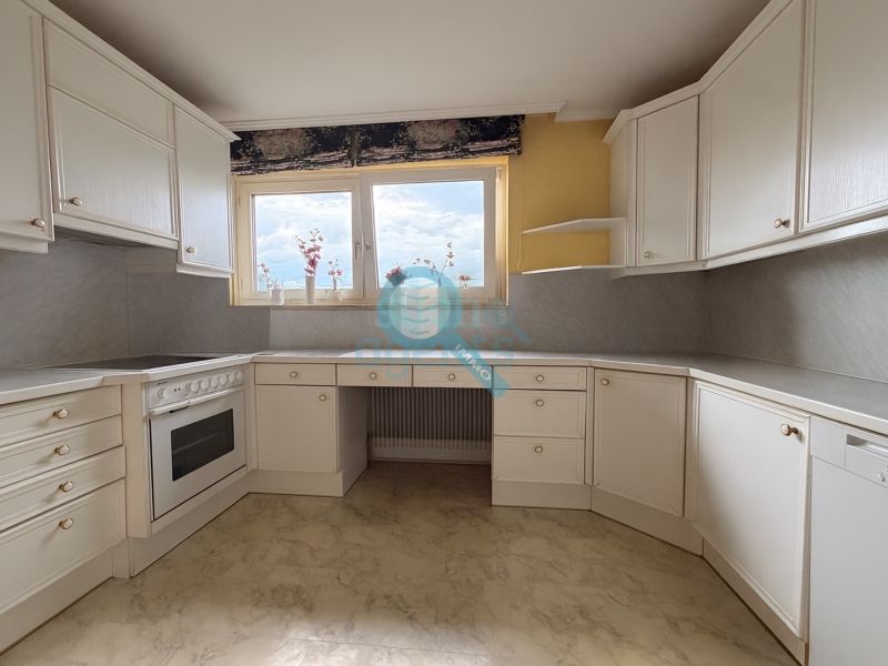 Gro�es Ein-Zweifamilienhaus zentral in Wels /  / 4600&nbsp;Wels / Bild 2
