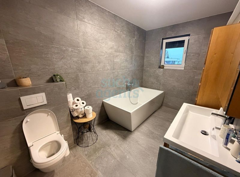 Familientraum in Haid: Modernes Einfamilienhaus mit Garten /  / 4053&nbsp;Haid / Rapperswinkel / Bild 3