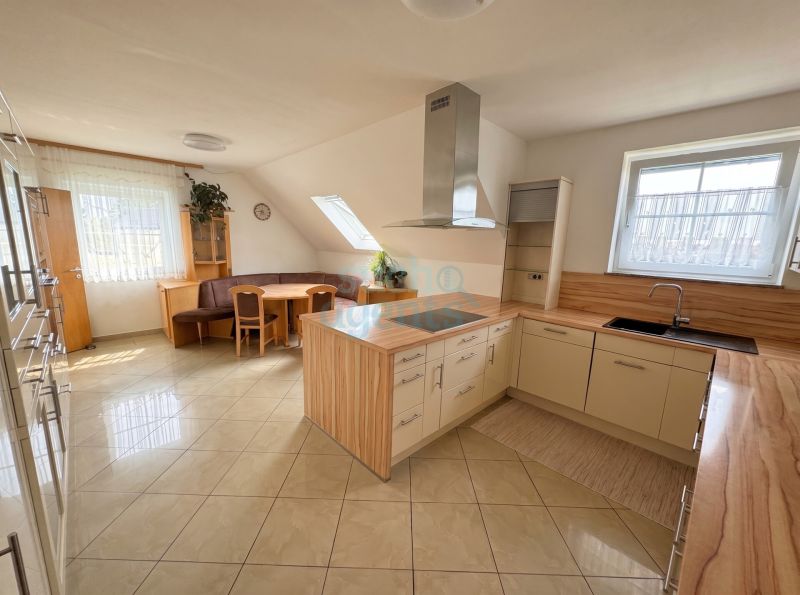 Modernes Mehrfamilienhaus mit 3 Wohneinheiten und gro�em Garten /  / 4331&nbsp;Naarn im Machlande / Bild 3
