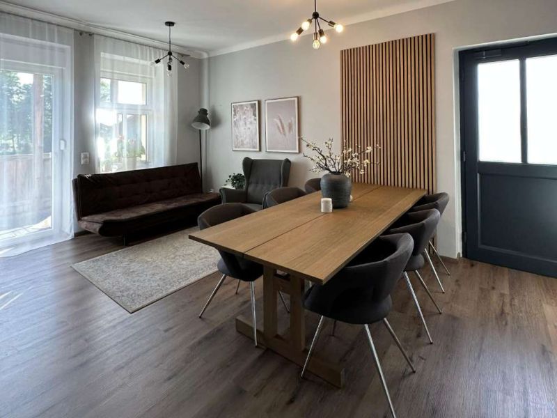 Renovierte Gartenwohnung mit 386 m Eigengarten, Balkon und zwei Stellpltzen ? Nhe Haid-Center /  / 4053 Haid / Bild 2
