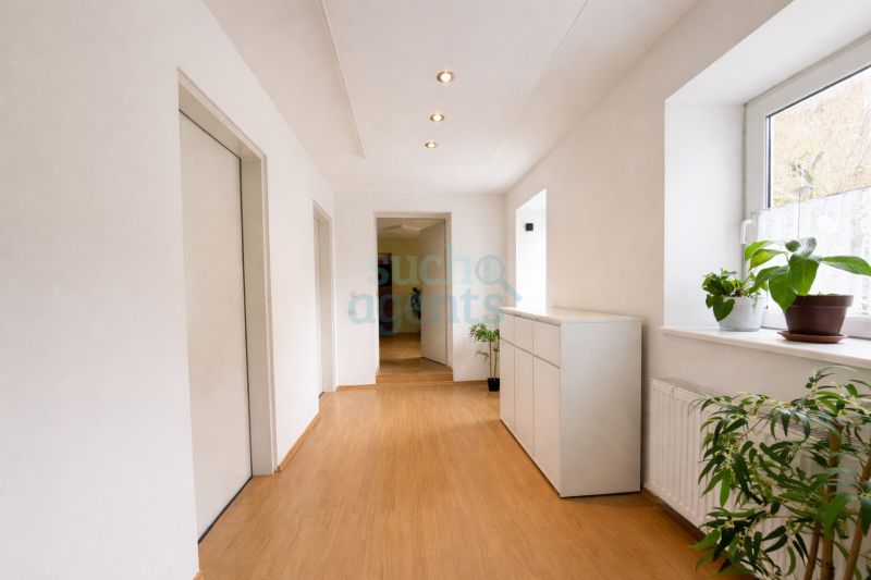 Wohnen am Wald: Attraktives Ein- oder Zweifamilienhaus auf 128m�, 5 Zimmern & Erweiterungspotential /  / 2640&nbsp;Gloggnitz / Bild 4