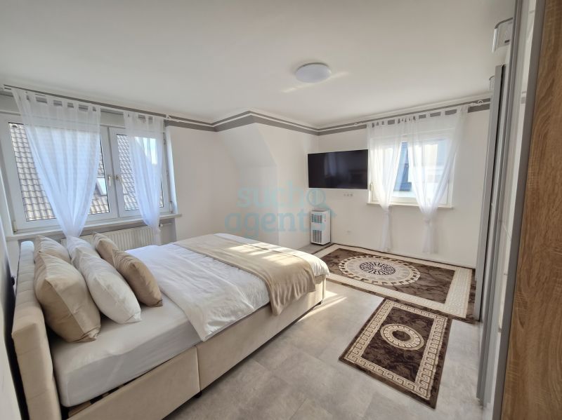 Ruhiges Ein-Zweifamilienhaus in Kleinm�nchen | ca. 250m� Nutzfl�che, Garten, Wintergarten, 2 Garagen /  / 4030&nbsp;Linz / Bild 2