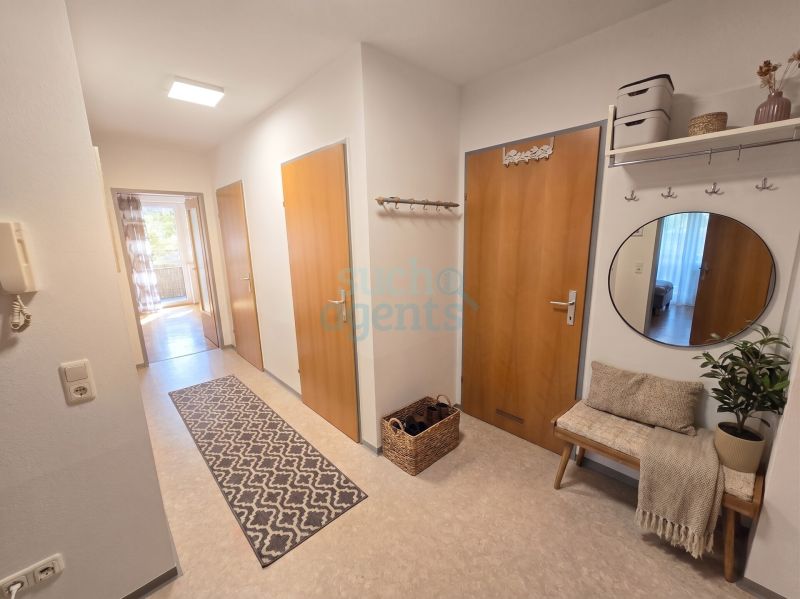 Gepflegte 3-Zimmer-Wohnung mit S�d-Balkon, Kamin, Carport & Freistellplatz in ruhiger Lage /  / 4925&nbsp;Pramet / Bild 4