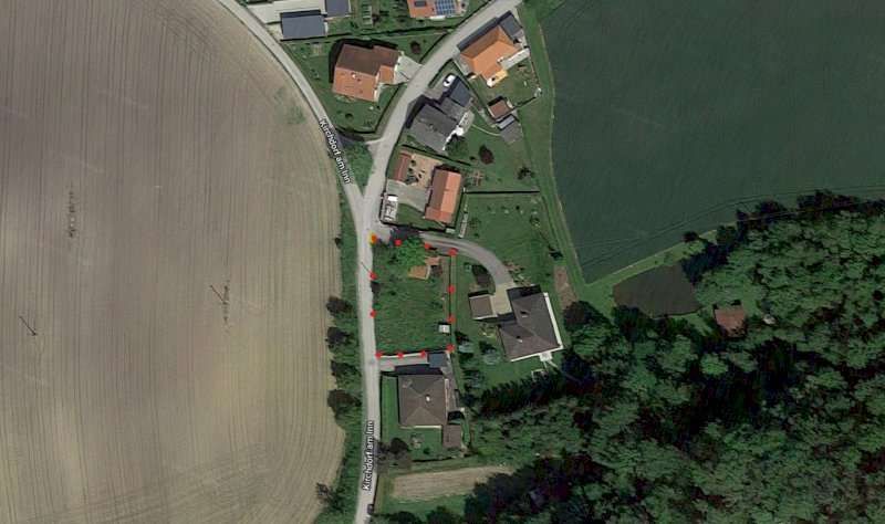 BAUGRUND IN RUHIGER LAGE MIT 2 GARTENHTTEN