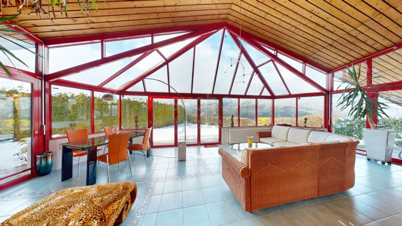 Exklusives Architektenhaus in Bestlage mit unverbaubarem Ausblick