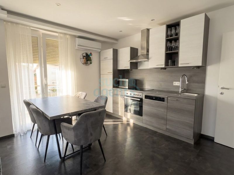 Frisch modernisierte 3-Zimmer-Wohnung mit Südbalkon in Liebenau