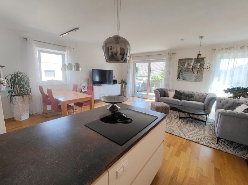 Hochwertige 92 m� Neubauwohnung mit Eckbalkon, Lift, HAKA-K�che & 2 Parkpl�tzen /  / 4663&nbsp;Laakirchen / Bild 3