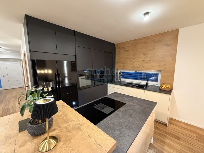 Luxuri�se Villa mit Smart-Home-Technologie, Pool, PV & gro�z�gigem Wohnkomfort /  / 4641&nbsp;Oberschauersberg / Bild 1