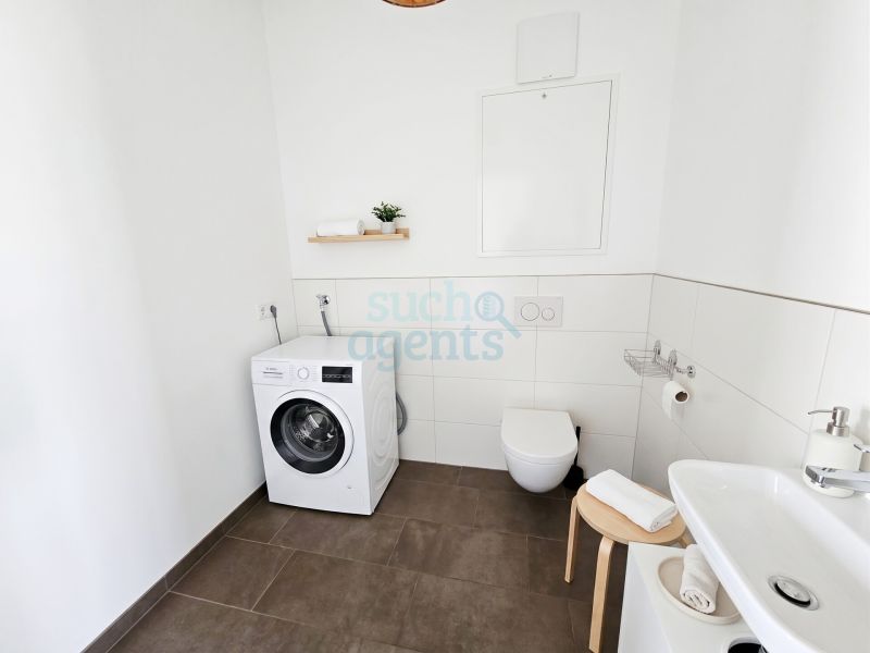Neuwertige & barrierefreie Wohnung mit großer Loggia, Lift und TG im Grünen | BJ 2021 | Ebelsberg / / 4030 Linz / Bild 4