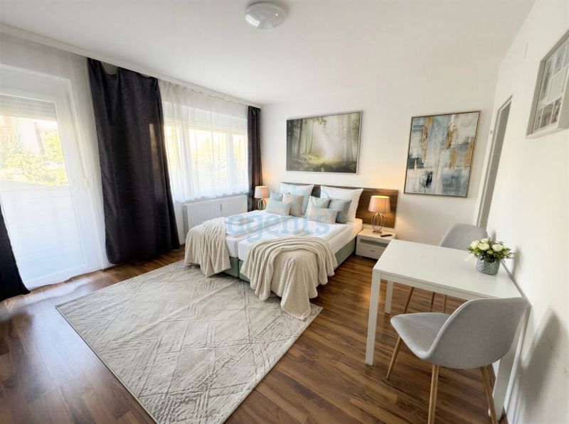 Gepflegte, helle Garconniere mit perfekter Raumaufteilung & Balkon