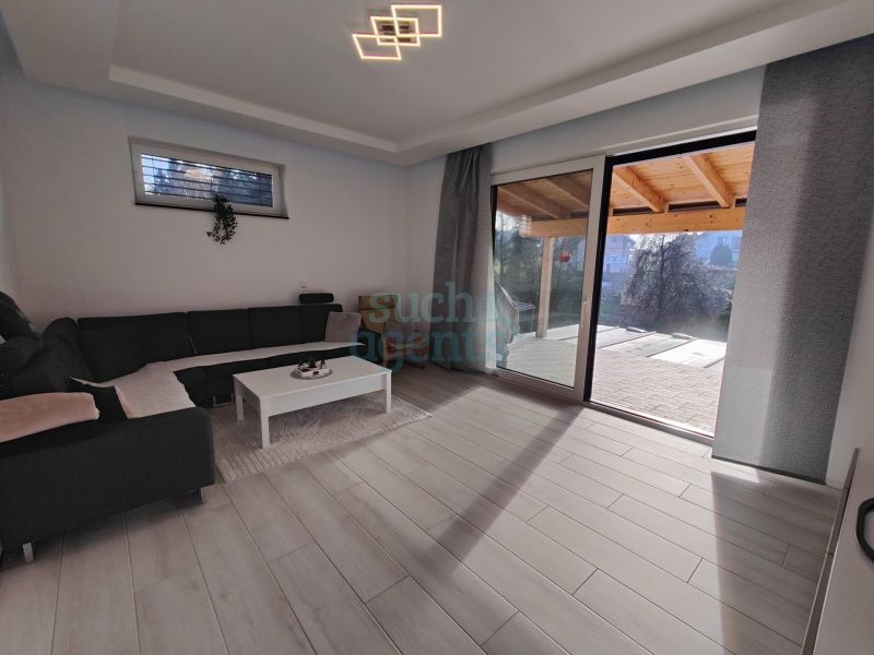 Neubau - Moderne Doppelhaush�lfte in ruhiger Lage mit Pool, S�dterrasse & hochwertiger Ausstattung /  / 4713&nbsp;Gallspach / Bild 0