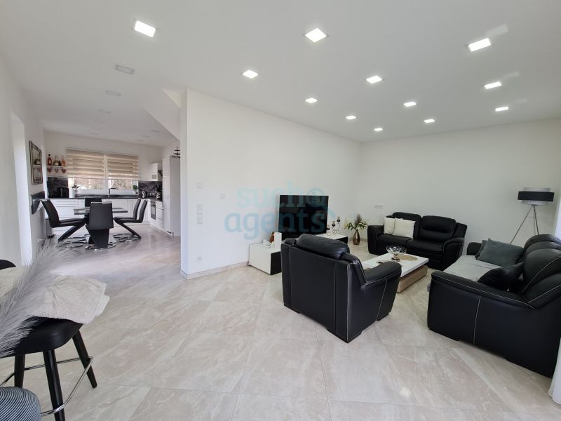 Neuwertiges Einfamilienhaus mit Garten und Carport n�he Haid Center /  / 4501&nbsp;Neuhofen an der Krems / Bild 2