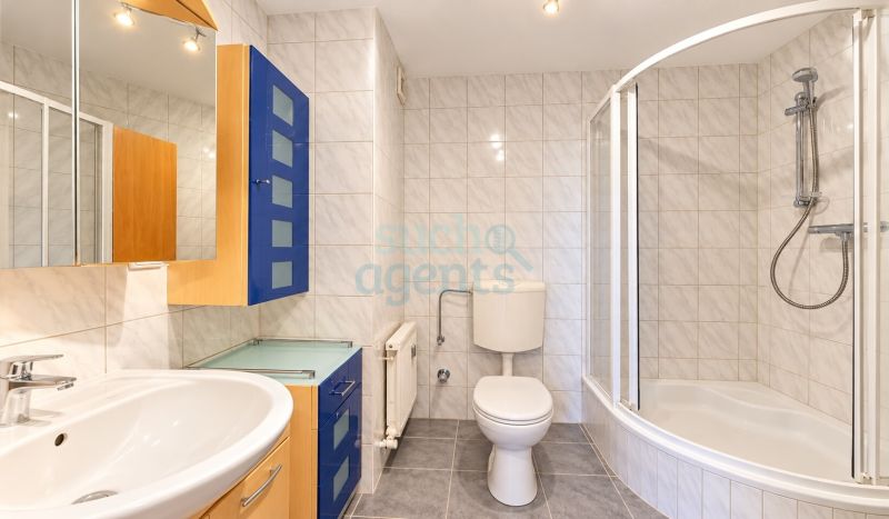 Neuer Preis - Axams ? Gepflegte 2-Zimmer-Dachgeschosswohnung mit Nordkettenblick /  / 6094&nbsp;Axams / Bild 2