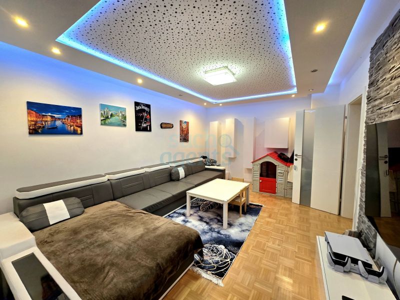 Barrierefreie 3-Zimmer-Erdgeschosswohnung mit Loggia, Carport & Garten in Laakirchen