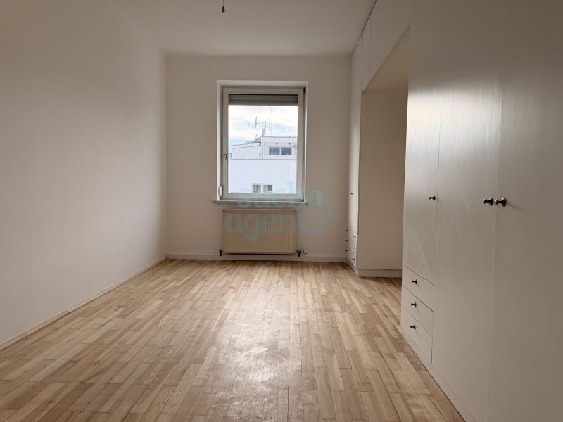Sanierte 3 Zimmerwohnung mit Balkon in ruhiger Wohnstra�e n�he Bulgariplatz /  / 4020&nbsp;Linz / Bild 2